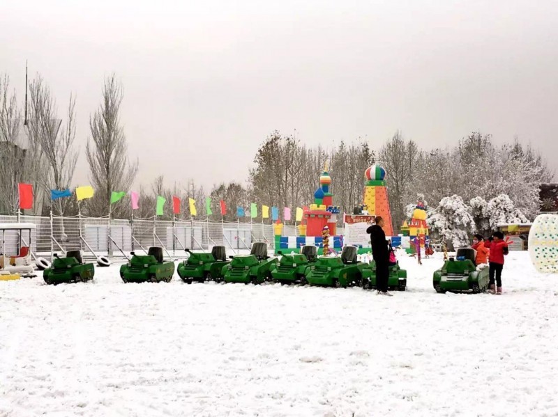 雪地戰(zhàn)車(chē)
